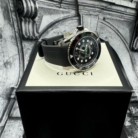 GUCCI Dive Dragon Quartz Black Dial Men's Watch YA136217 - Picture 7 of 7